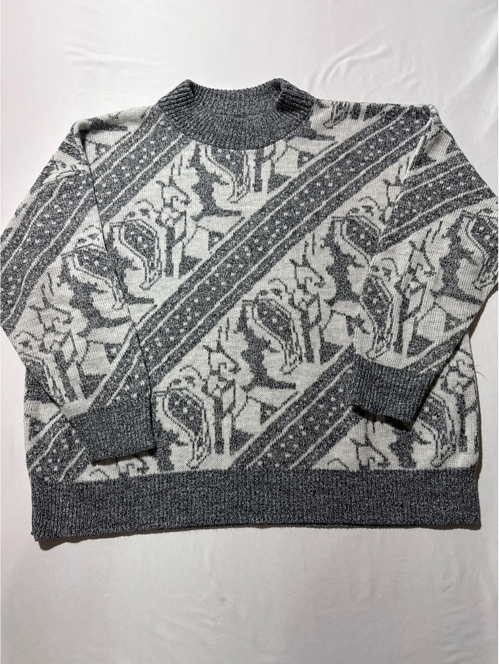 Vintage Stefano Sportswear Gray & White Acrylic Sweater with